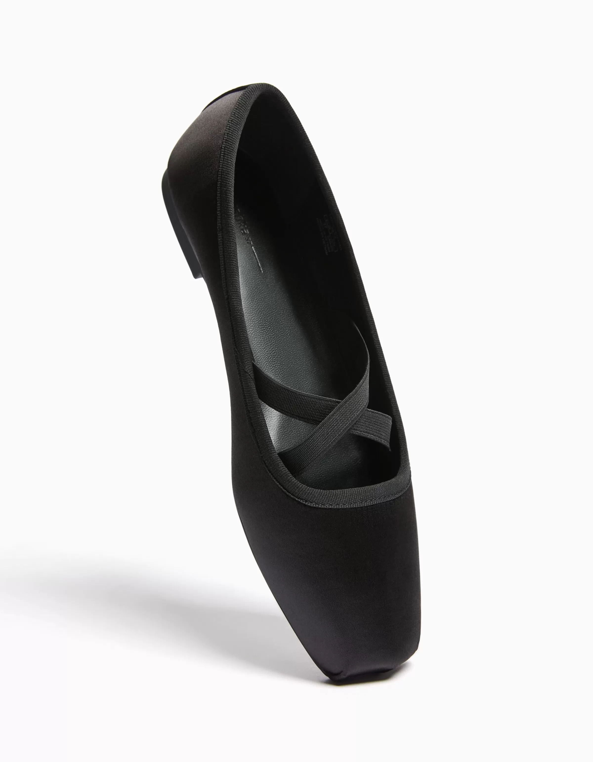 BERSHKA Ballerine in Raso Elasticizzato - Scarpe Comode Nero Lucido per Look Effortless