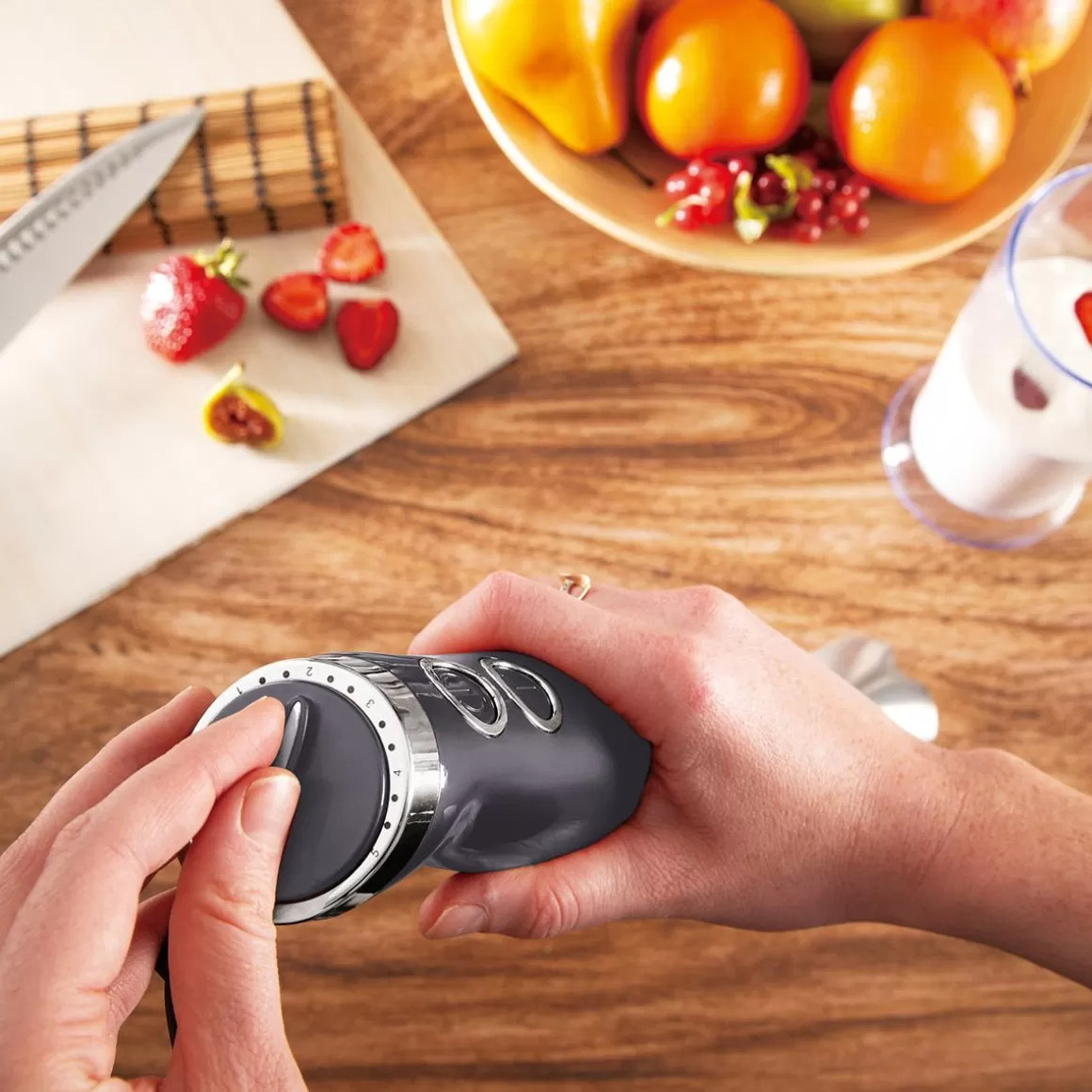 Frullatore Manuale CarbonPro 500W di BERLINGER HAUS - Motore Potente con Lama Professionale, Design Ergonomico e Funzionamento Silenzioso per Preparazioni Perfette
