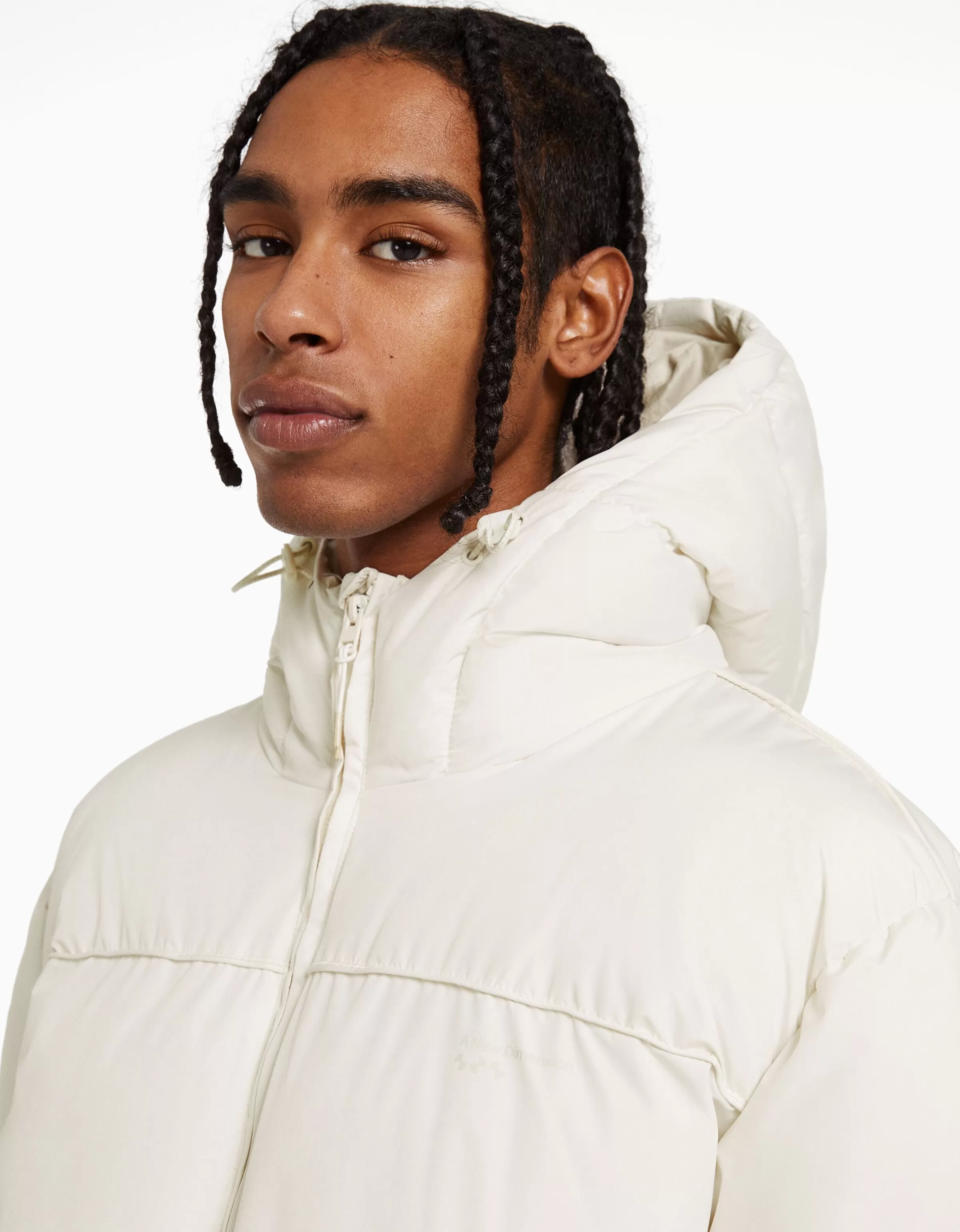 BERSHKA - Giubbotto Piumino con Cappuccio Morbidissimo, Bianco Puro - Ideale per l'Inverno 2024