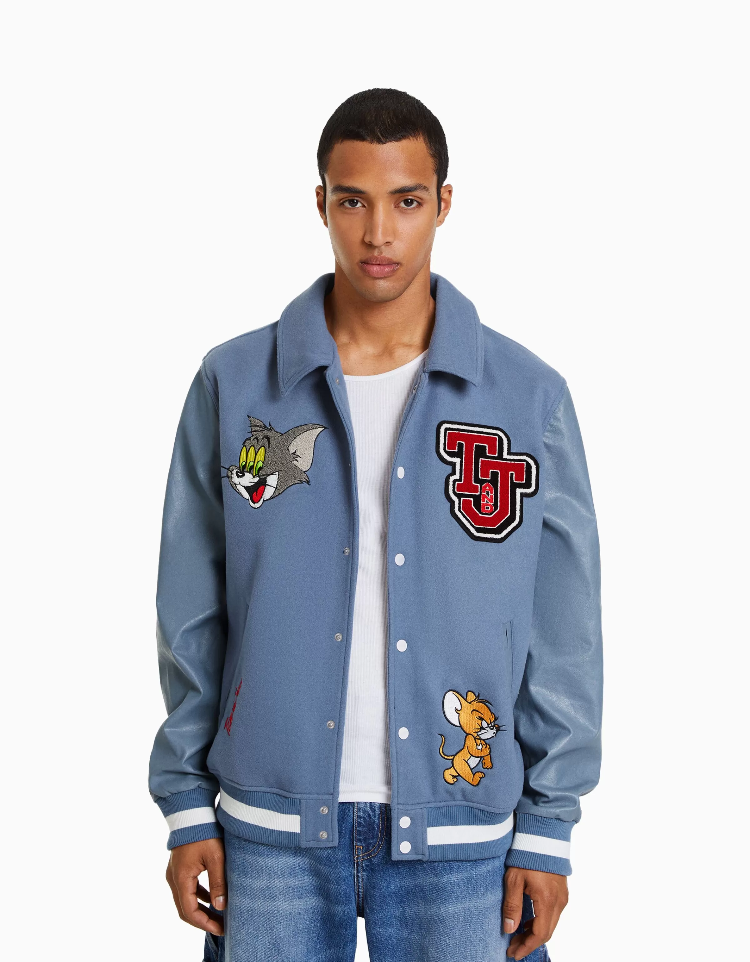 BERSHKA | Giacca con Inserti Tom e Jerry in Tonalità Blu - Stile Unico e Giocoso