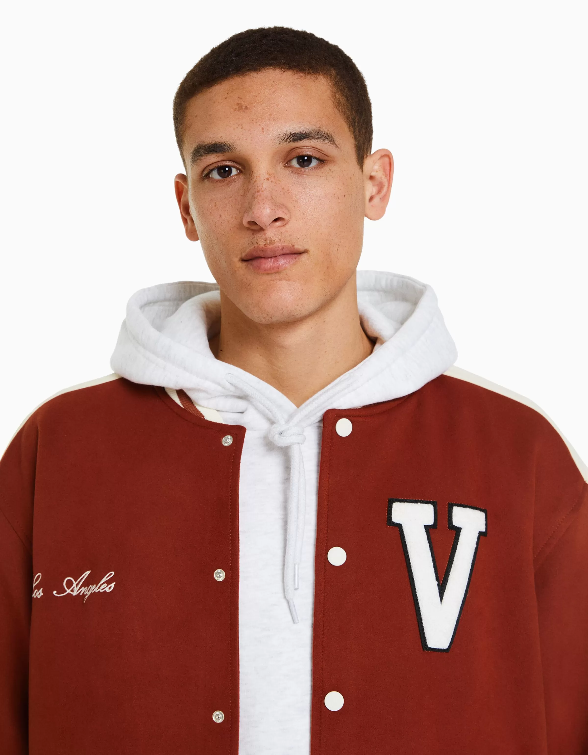 Giacca in suede con dettaglio contrasto | Bershka outerwear nero elegante