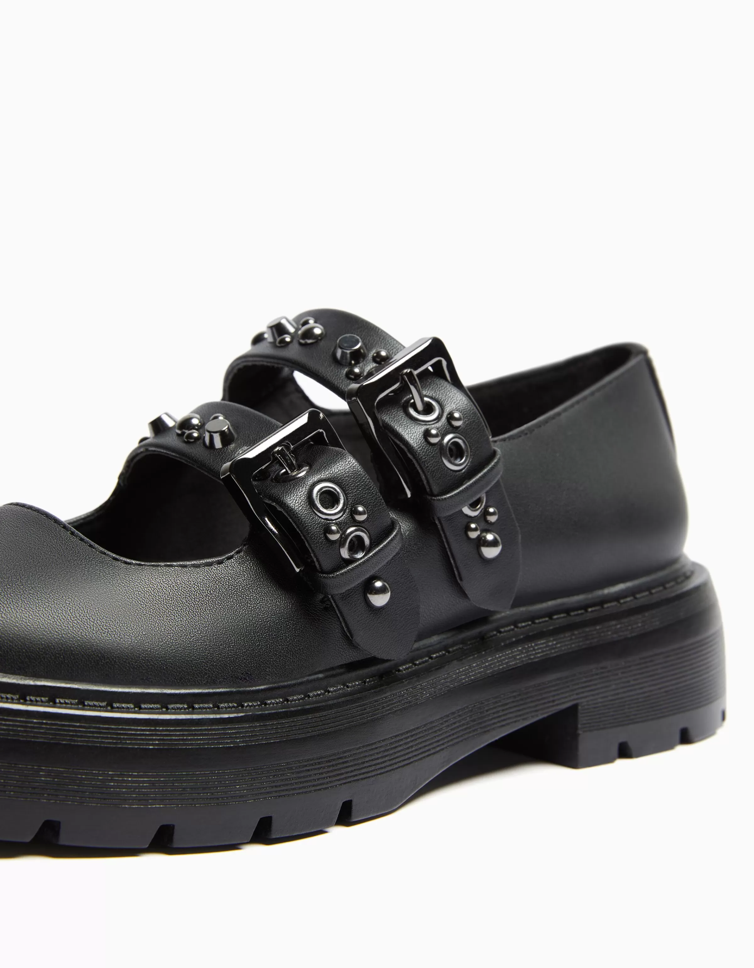 BERSHKA | Mary Jane in stile retrò con cinturino - Scarpe basse total black da donna, nuova collezione disponibile ora