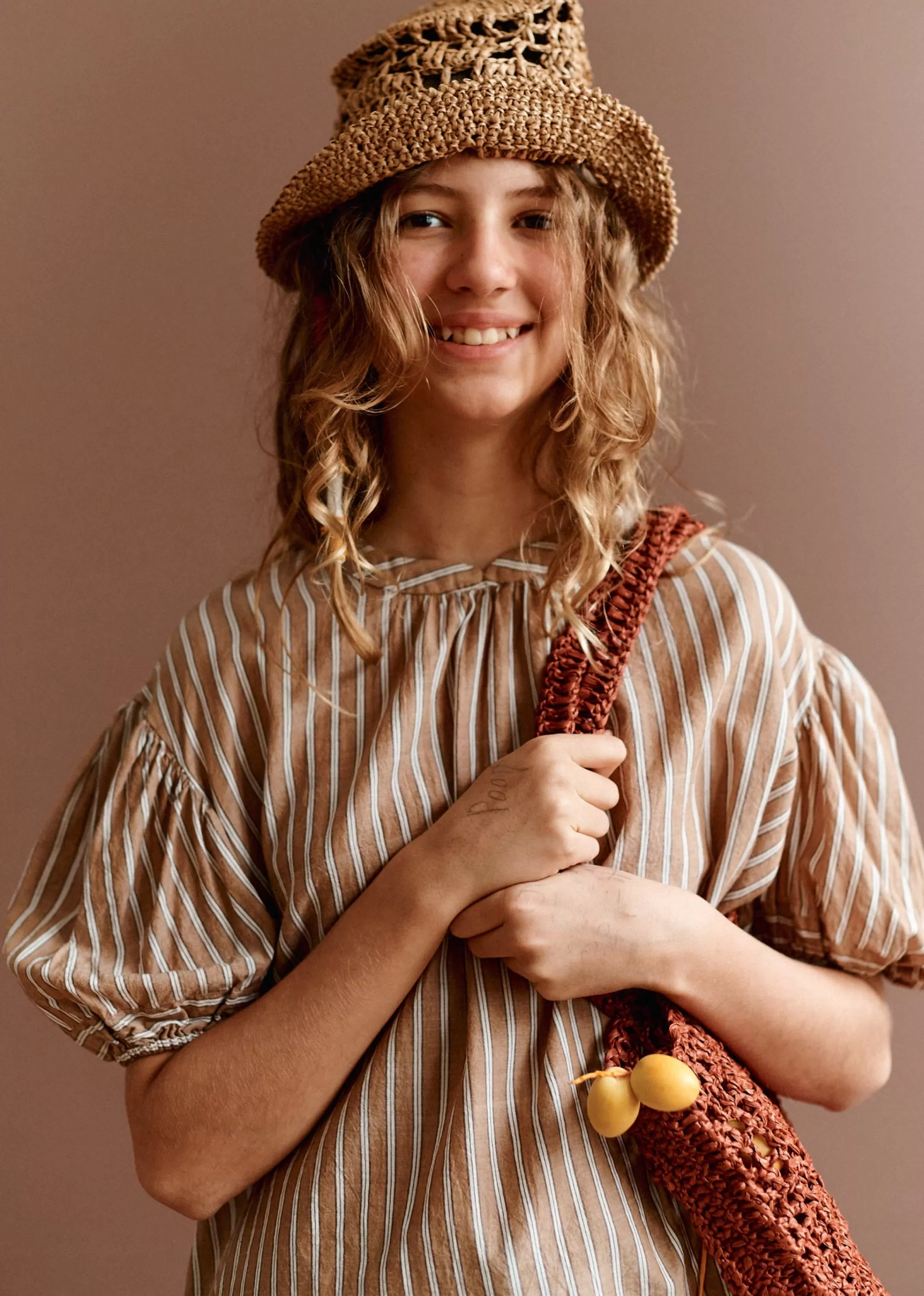 Camicia Elegante con Dettaglio Righe Beige CARAMEL - Moda Giovani