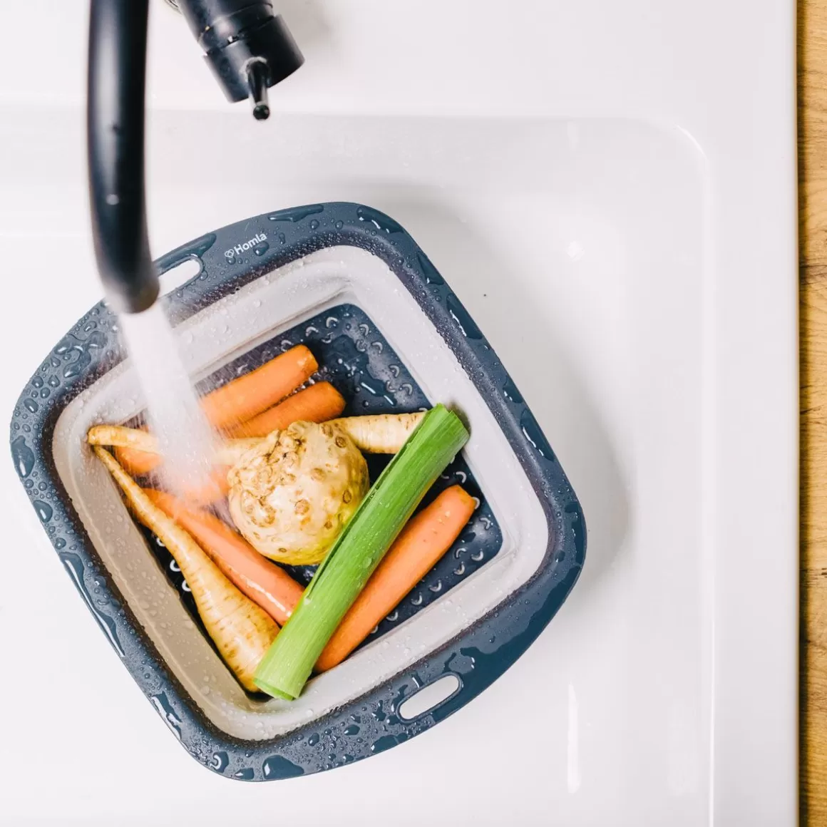 HOMLA Colino Pieghevole Quadrato per Cucina Pratica - Design Innovativo e Salvaspazio 

(：，。，，