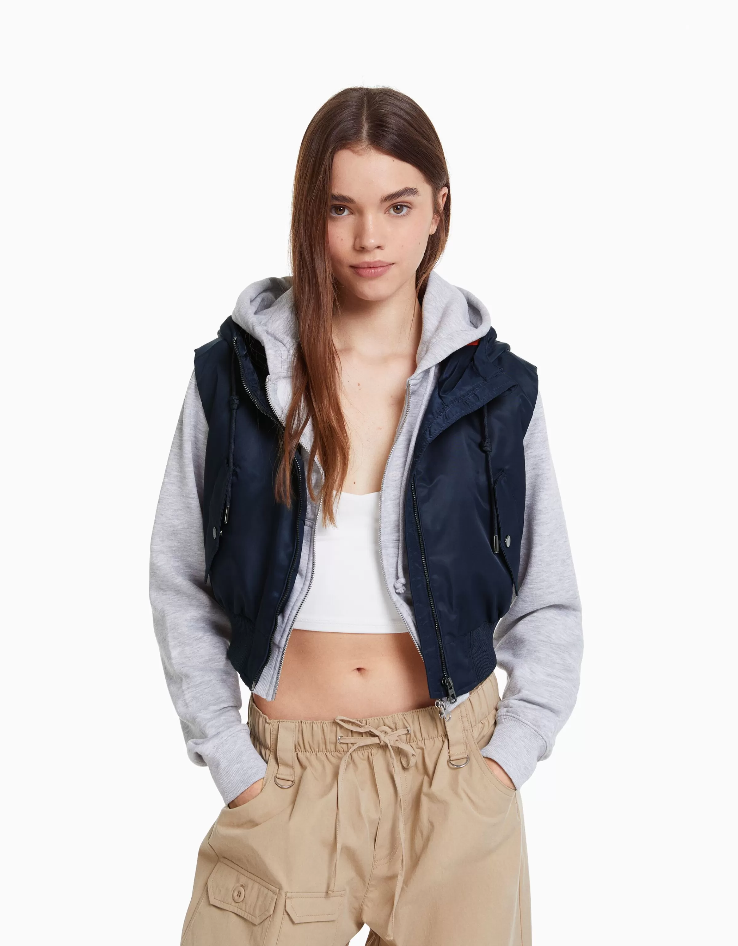 BERSHKA Gilet bomber corto senza maniche con cappuccio in Blu Marino - Stile urbano e casual trendy