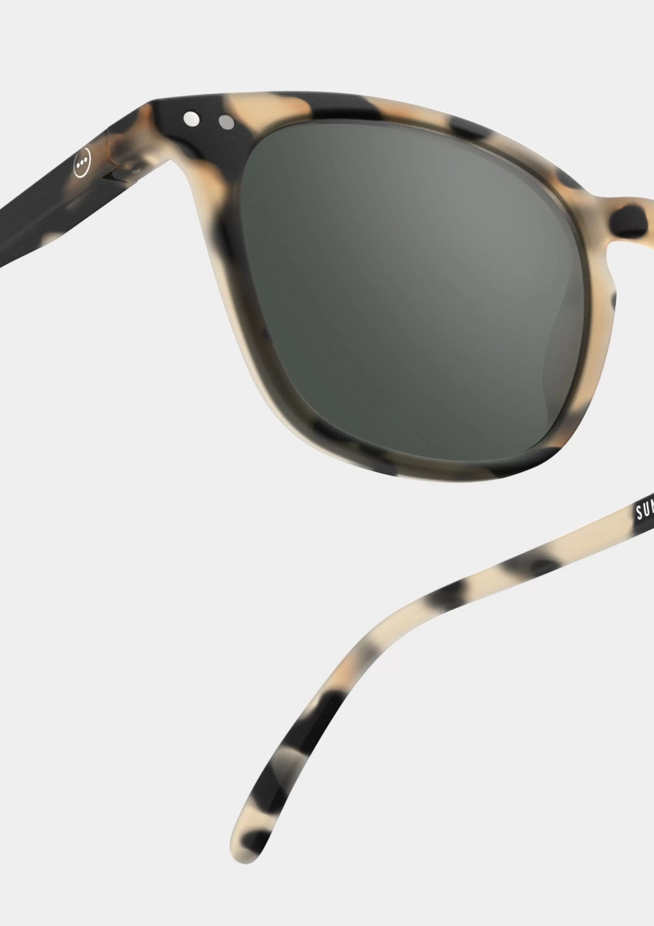 Occhiali da sole CARAMEL Izipizi Modello E - Design elegante in tartaruga chiara