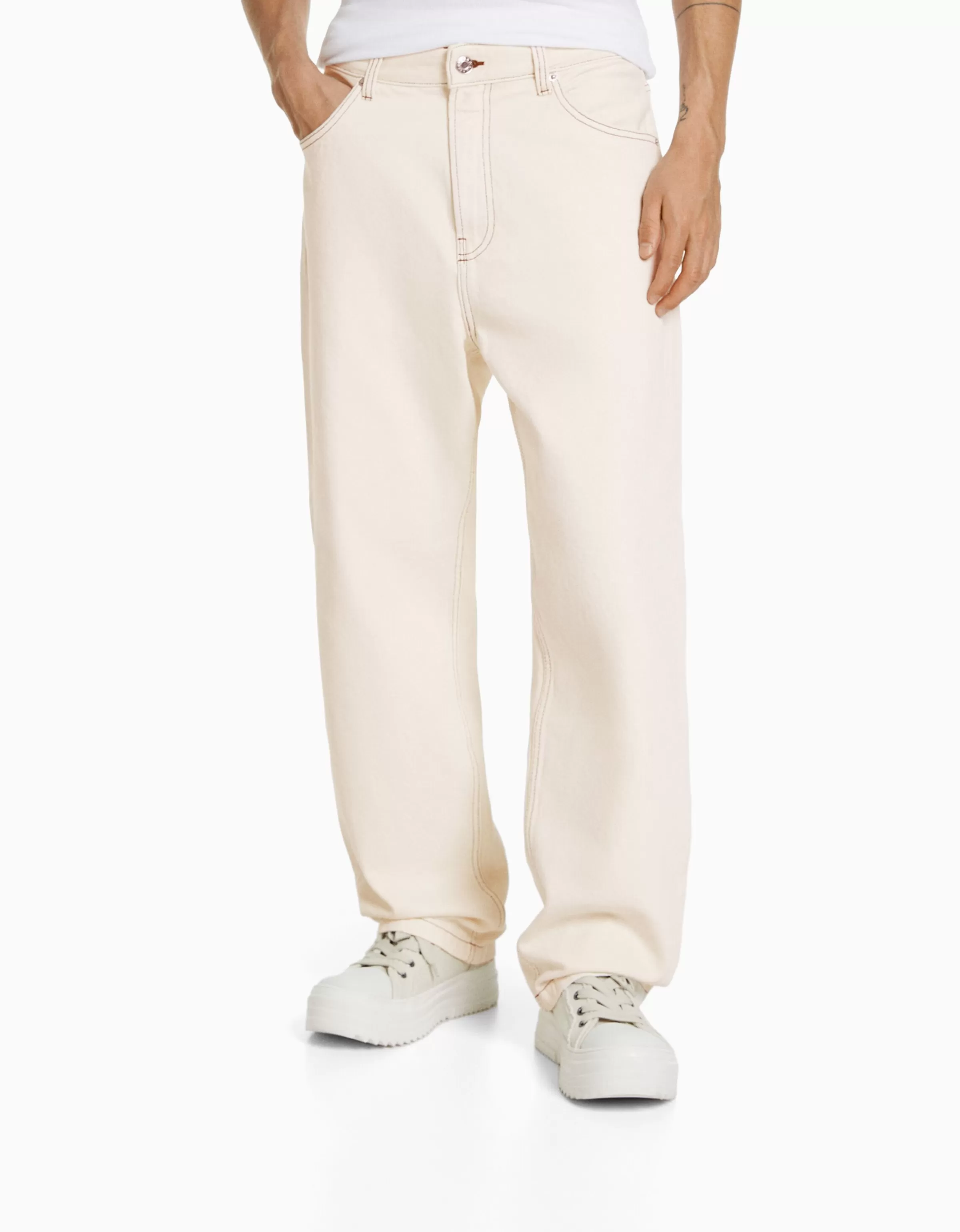 BERSHKA Jeans Oversize Comodi in Tinta Unica Color Sabbia Chiaro