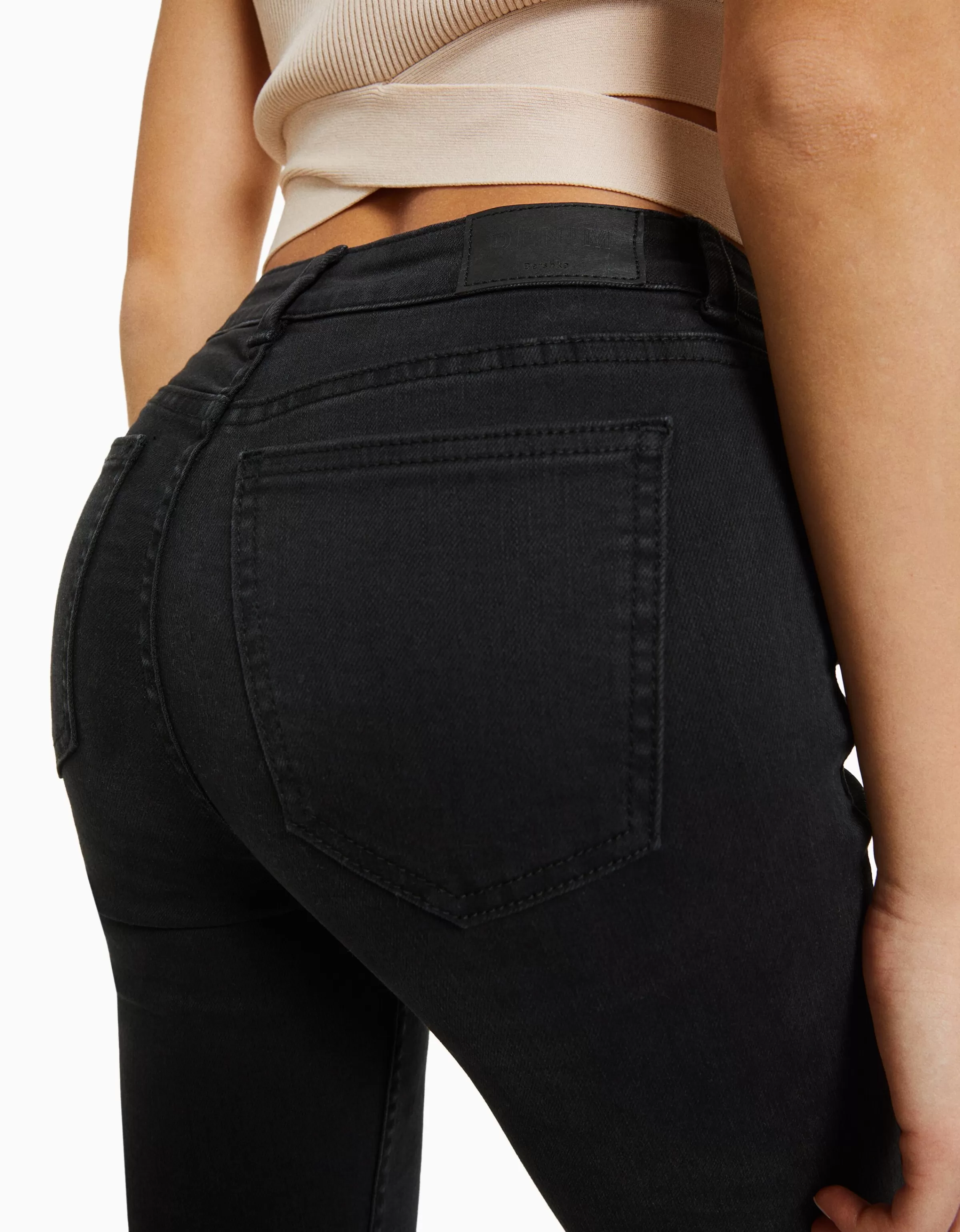BERSHKA Denim Vita Bassa Slim Fit Stile Retrò - Blu Classico con Lavaggio Vintage