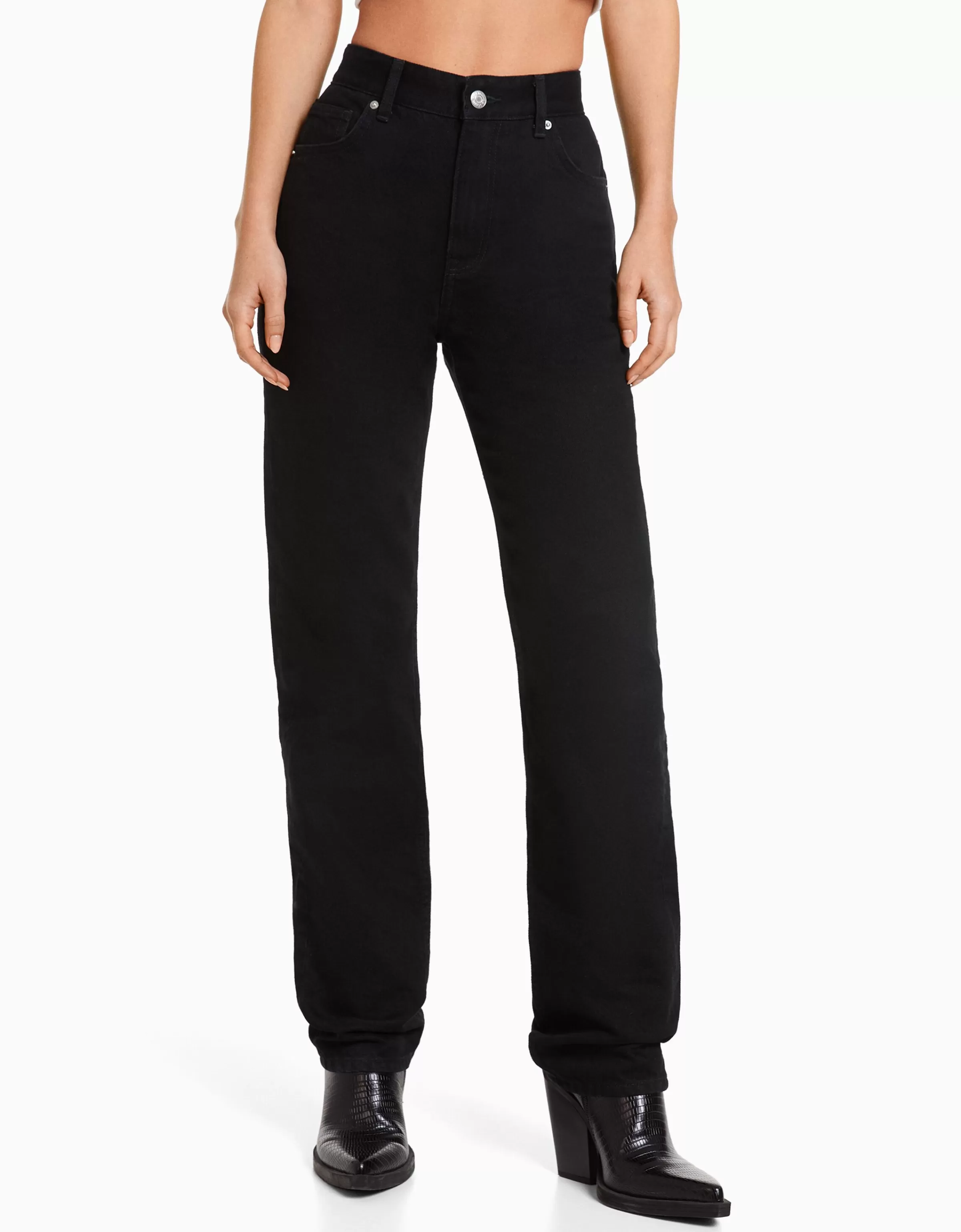 BERSHKA Jeans a Gamba Dritta Nero - Modello Classico in Denim con Taglio Comodo