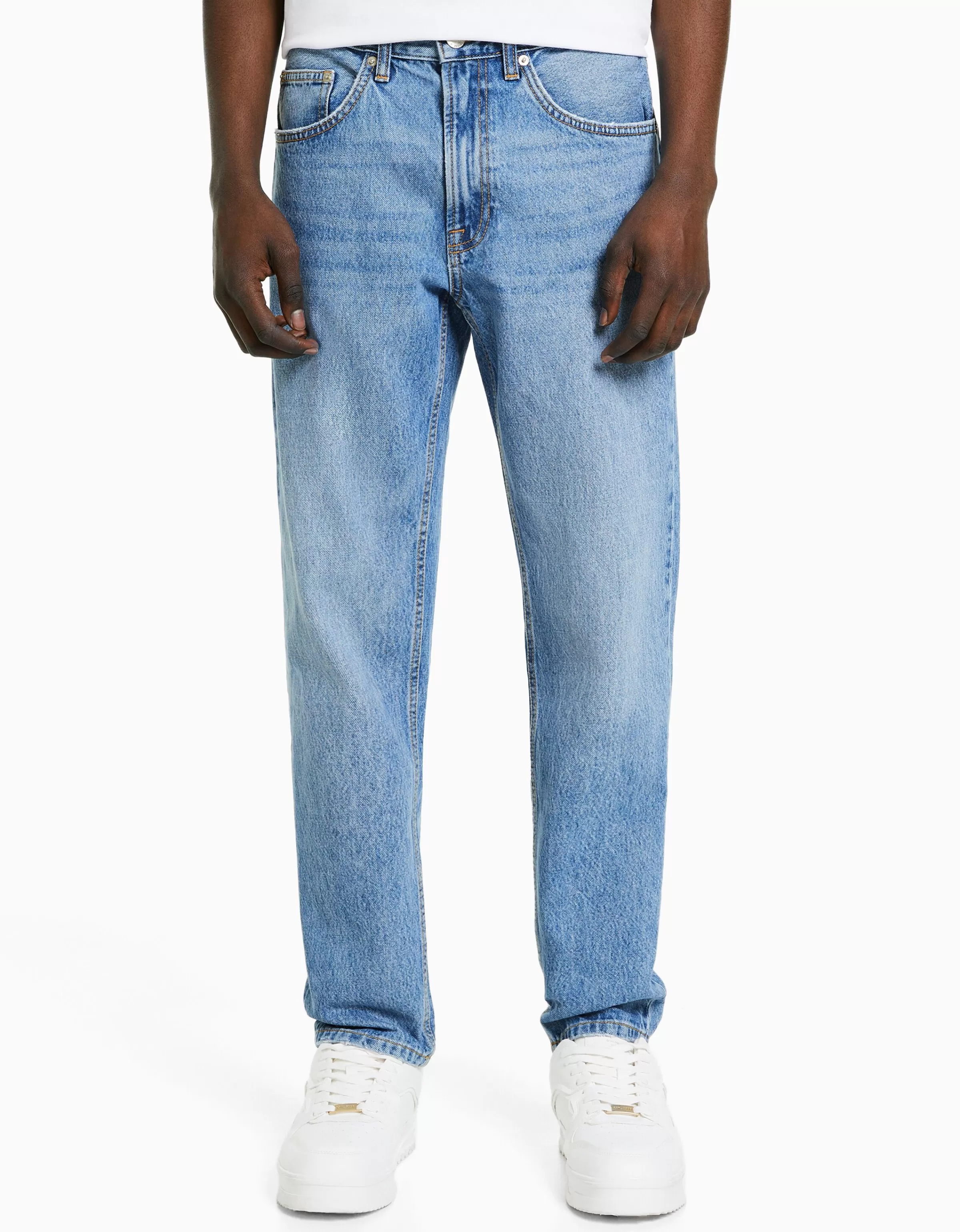BERSHKA Denim Vintage - Jeans a gamba dritta con lavaggio blu sbiadito
