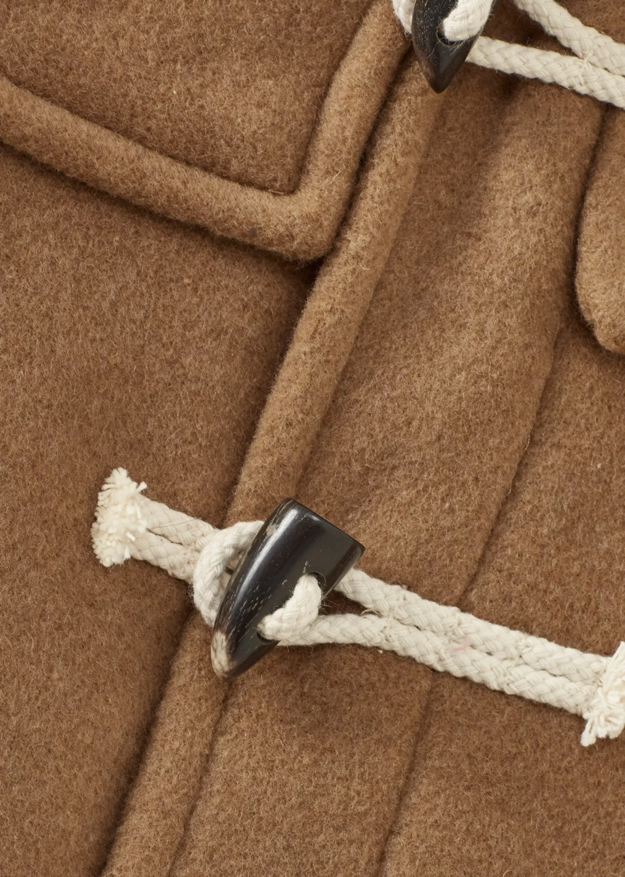 CARAMEL London Cappotto Duffle Iconico in Tint Sabbia - Capospalla Autunno-Inverno