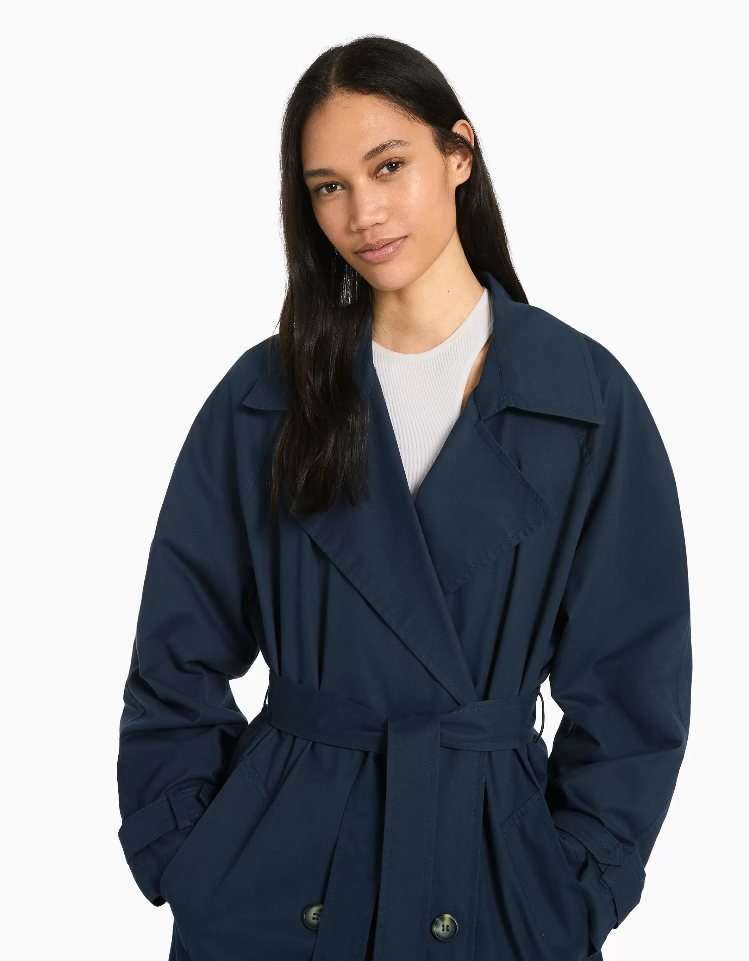 BERSHKA Cappotto trench classico in cotone cammello, stile casual elegante