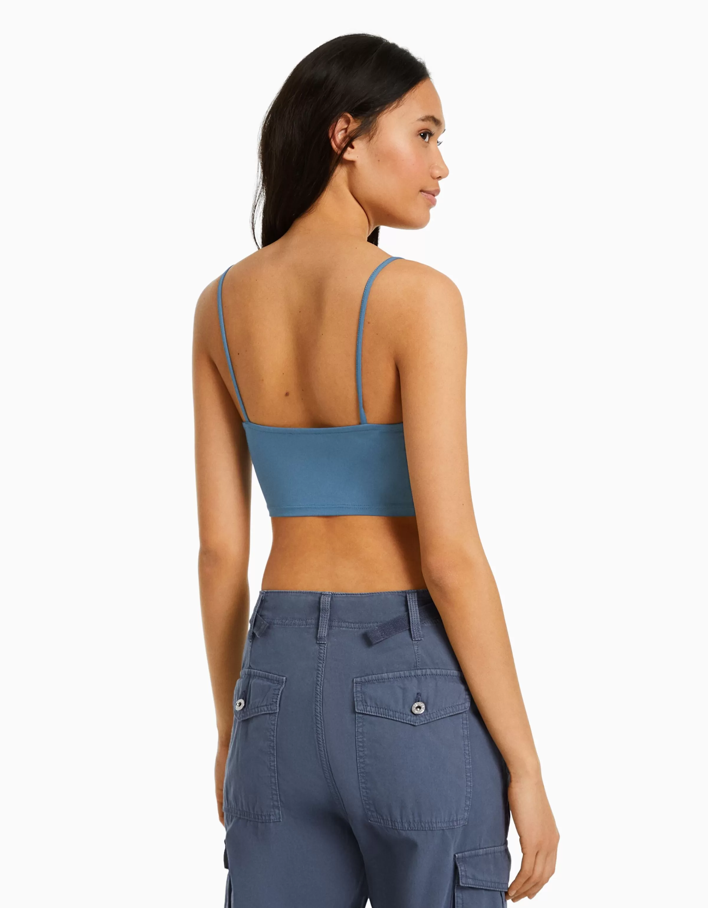 BERSHKA - Set da 3 top corti con bretelle in edizione arcobaleno

(：，