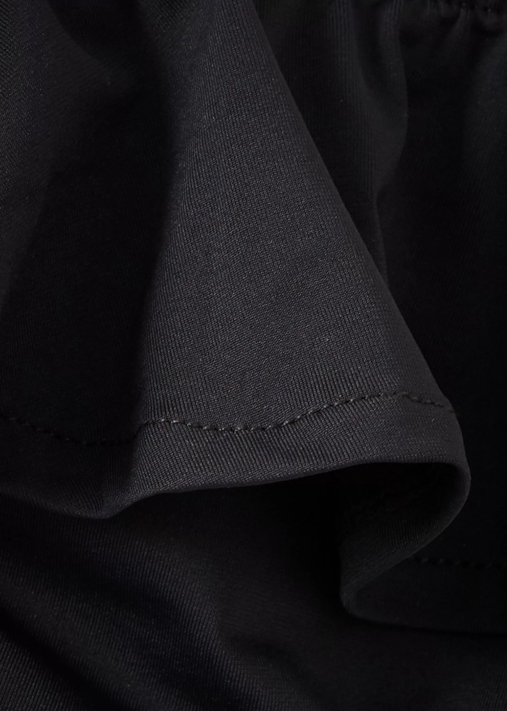 CARAMEL Bikini Sago Elegante - Costume Intero in Nero Assoluto, Trama Morbida e Regolabile, Edizione Estiva 2024