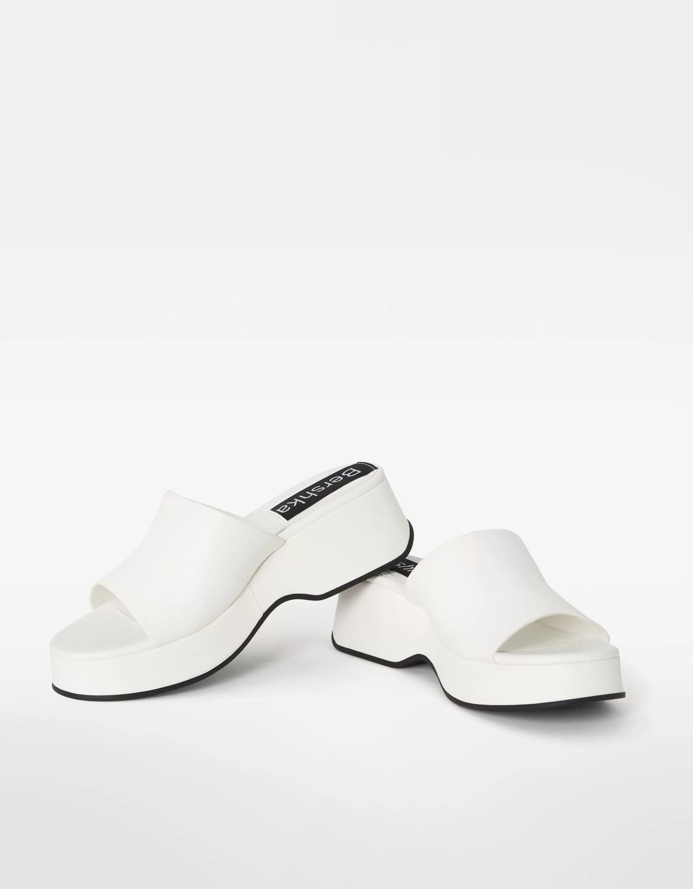 BERSHKA Sandali Plateau Estivi in Tinta Unica Bianco Puro