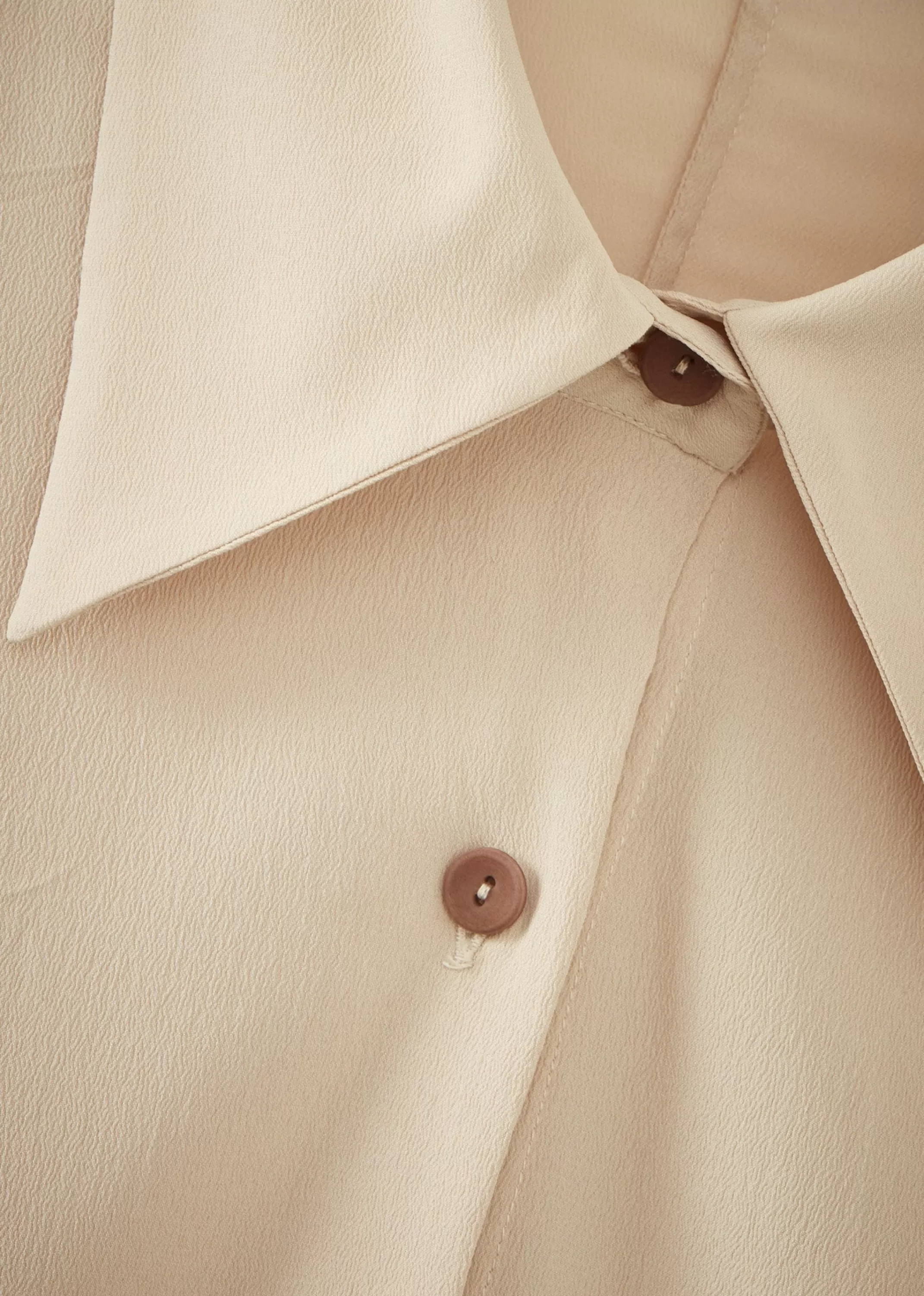 CARAMEL Collection - Camicia Donna Elasticizzata con Tessuto Morbido, Tono Sabbia Chiaro per Primavera/Estate 2024