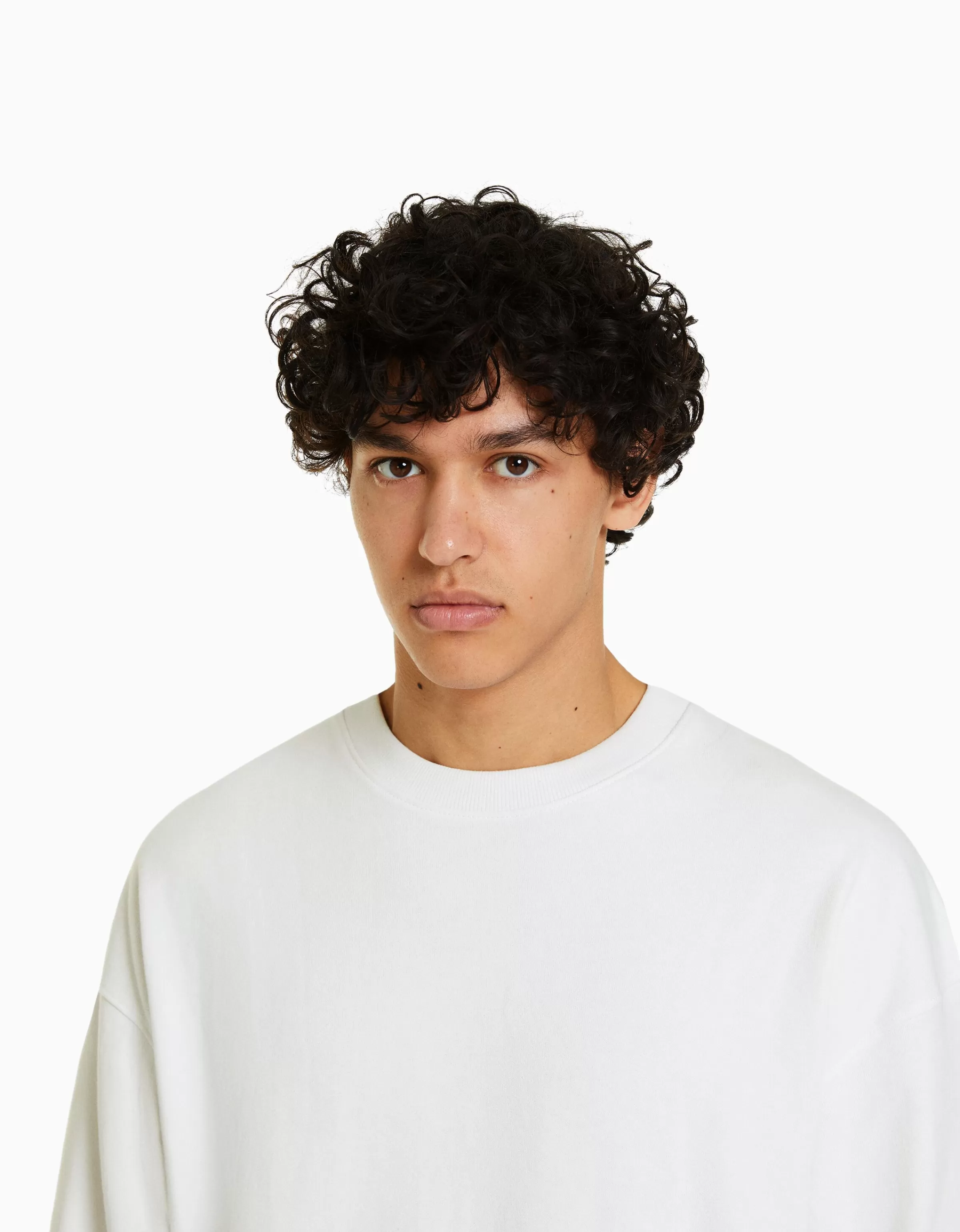 Felpa Bershka in tessuto morbido - Scollo tondo essenziale bianco puro