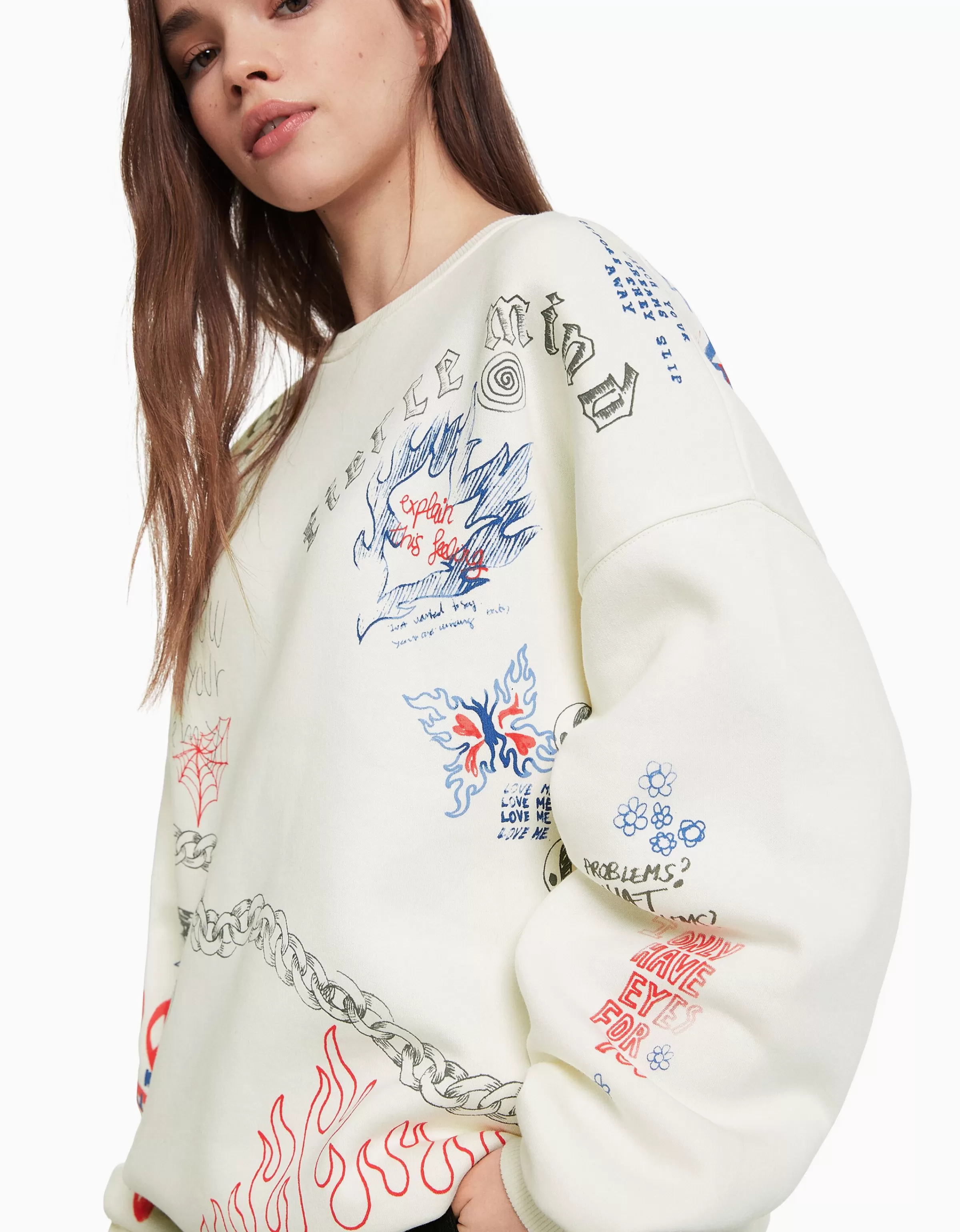 Bershka Felpa Oversize con Stampa Grafica a Collo Rotondo - Beige Naturale per Stile Casual