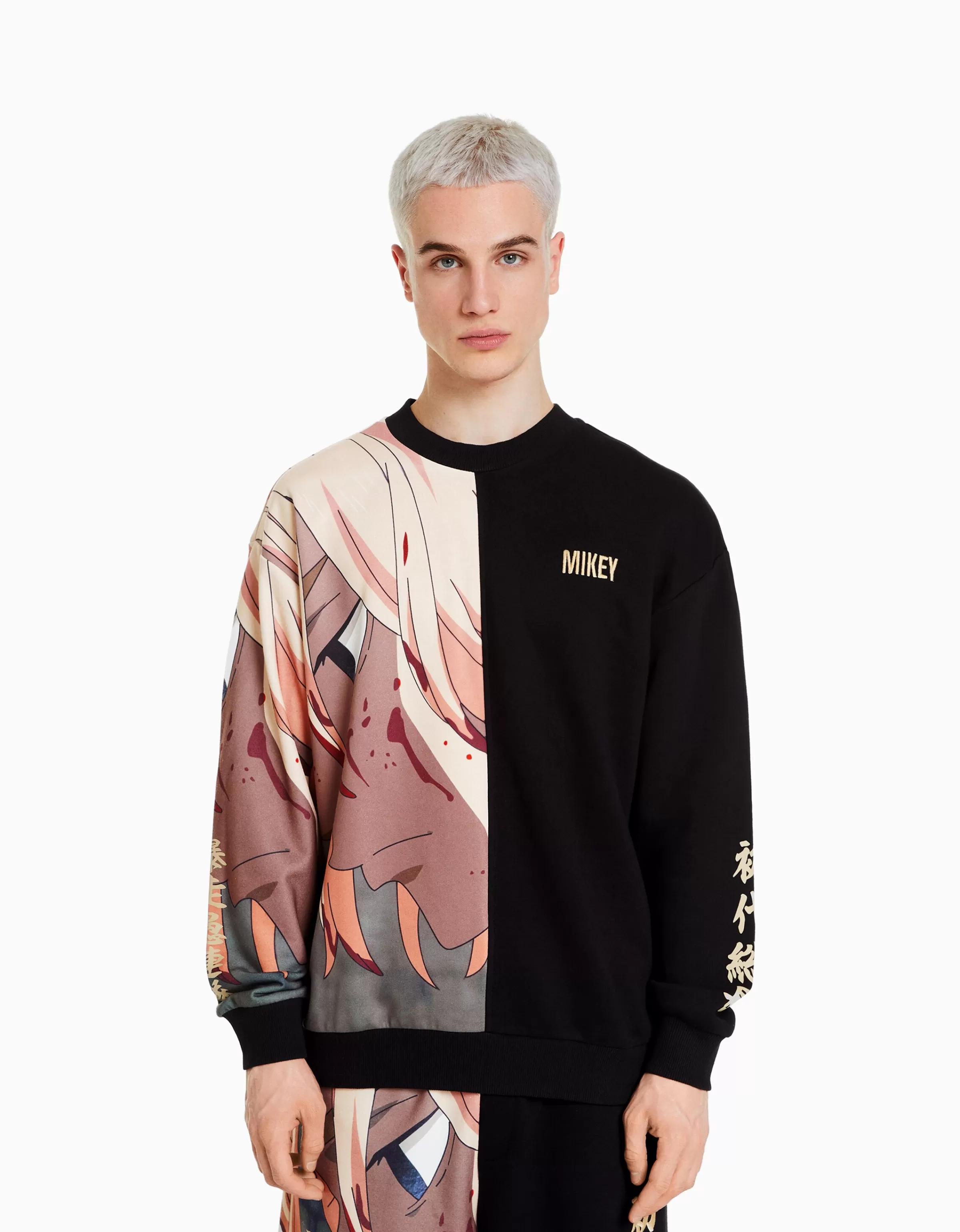 BERSHKA Felpa Unisex Tokyo Revengers - Collo Tondo con Stampa Grafica della Serie, Colore Sabbia Desertica