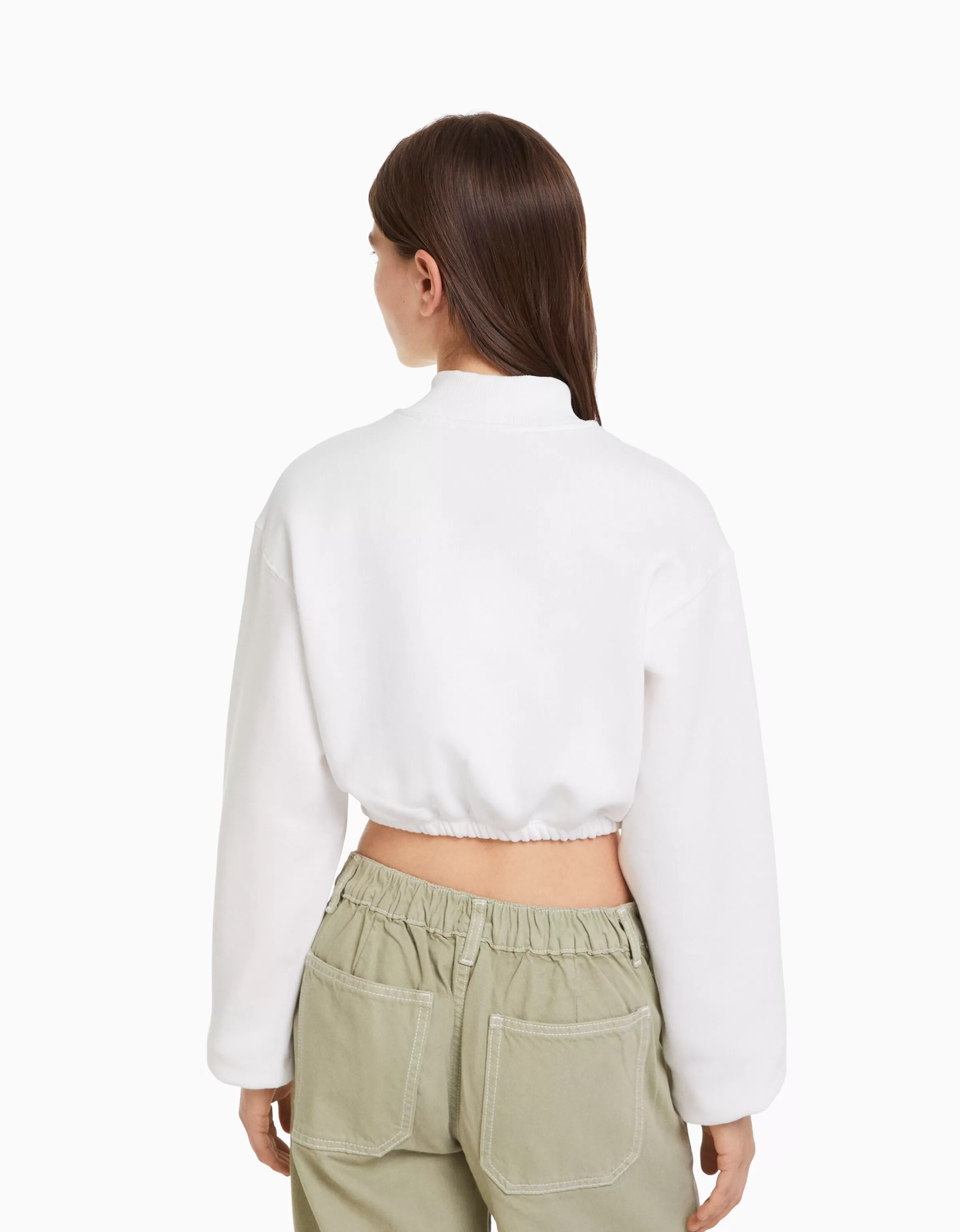 Felpa con zip BERSHKA in tessuto morbido - stampato grafismo geometrico su fondo nero, capo casual perfetto per look urbani