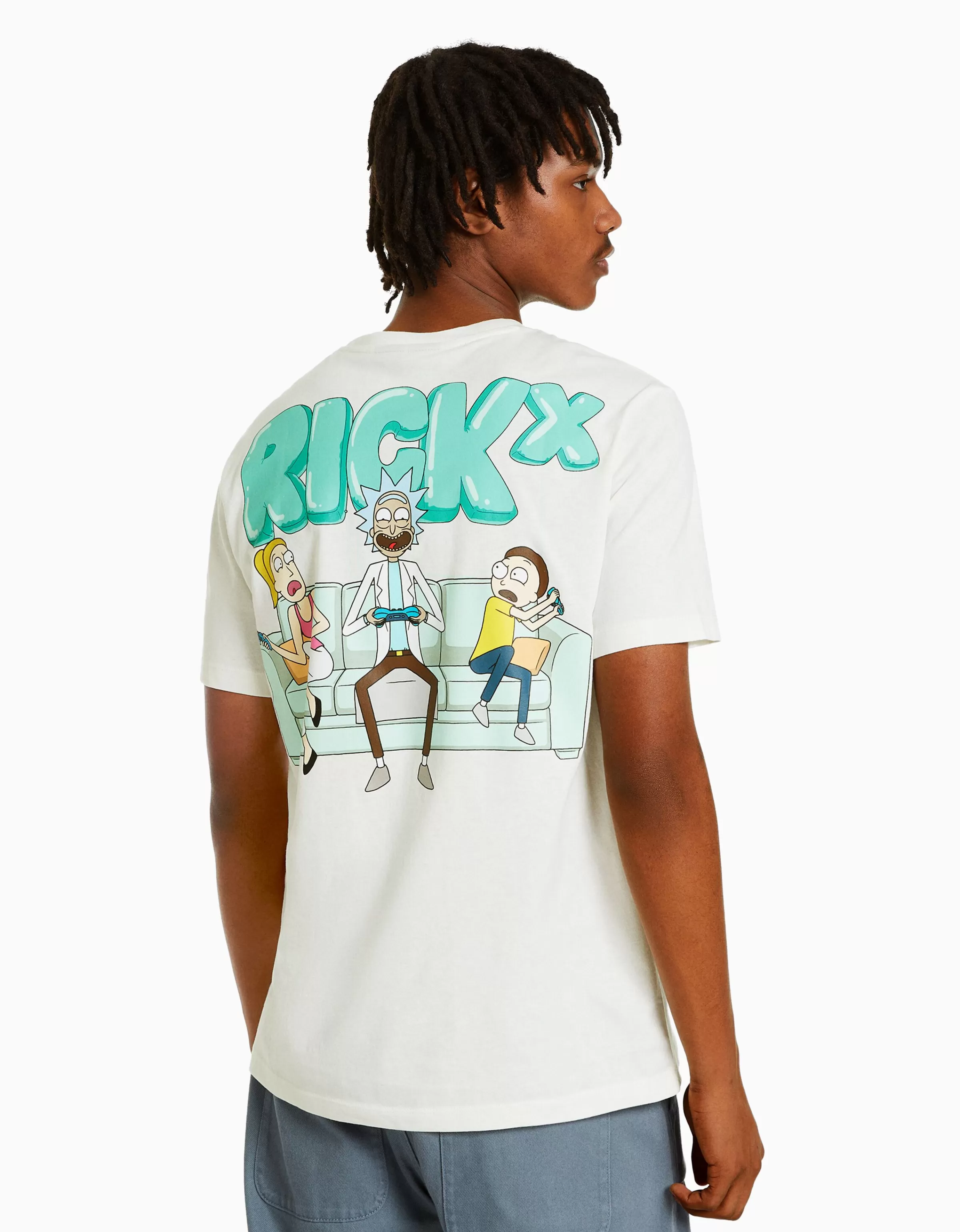 Maglia T-Shirt Uomo Maniche Corte con Stampa Grafica Rick e Morty - Taglio Classico in Bianco | Bershka Abbigliamento