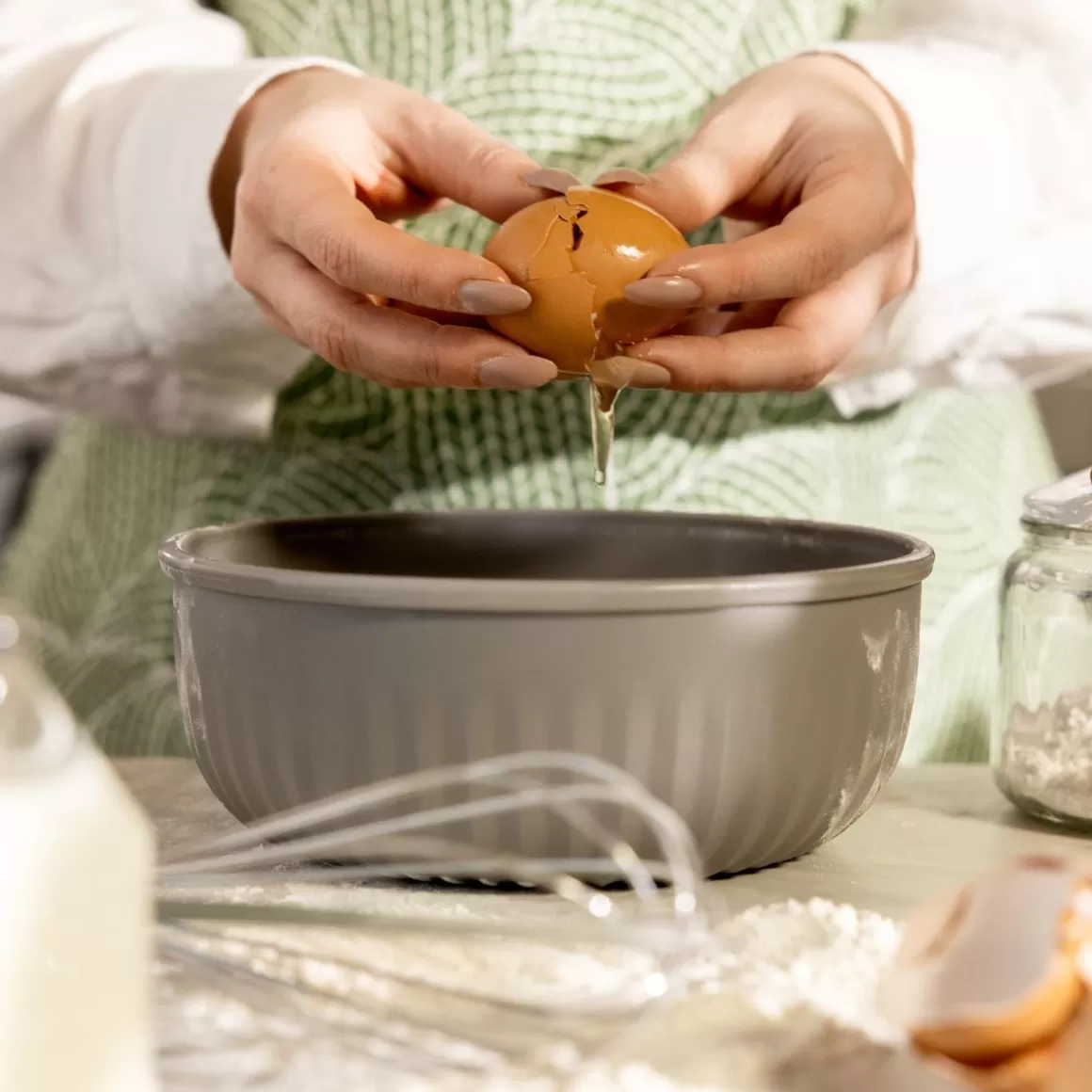 HOMLA Kit Cucina Pratica: 4 Ciotole con Coperchi Multiuso per Conservazione e Preparazioni, Set Completo Ideale per ogni Necessità