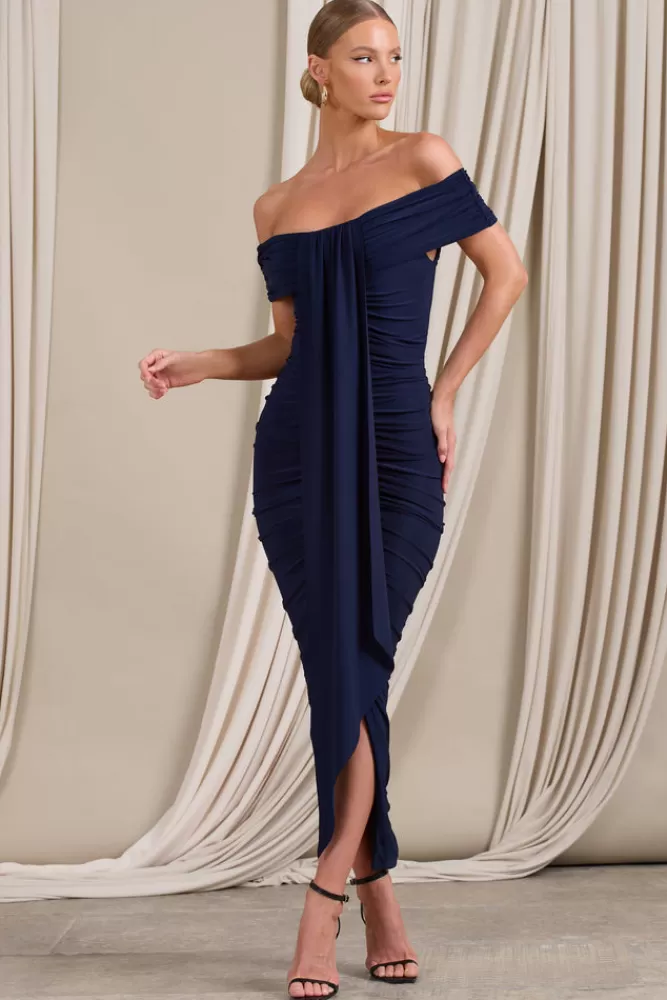 Club L London Camrin - Abito Maxi Plissettato con Scollatura Bardot e Strascico Elegante in Blu Marino