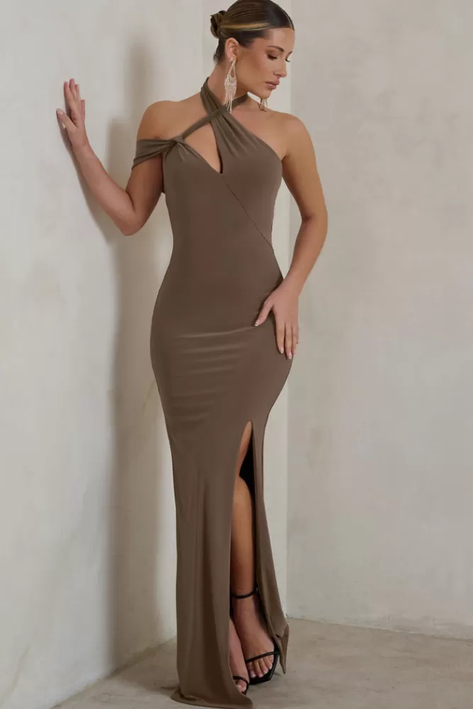 Abito lungo Clementine con scollatura asimmetrica e spacco coscia - Club L London in tonalità Mocha Chiaro  

Elegante vestito maxi con taglio diagonale sul décolleté e apertura laterale alla coscia, disponibile nella nuance caffelatte chiaro - Modello Clementine by Club L London