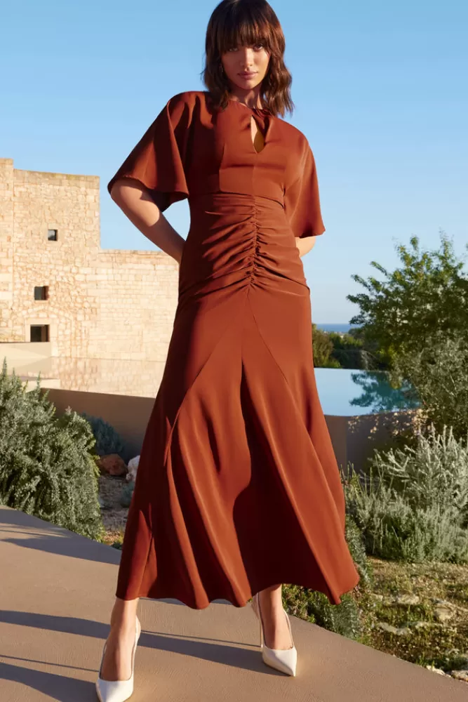 Club L London - Vestito Elidy in Tinta Terra Cotta con Drappeggio e Maniche a Sbuffo, Dettaglio Traforato - Abito Lungo Elegante in Promozione