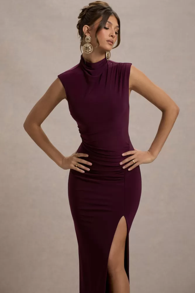 Club L London Lanetta | Abito lungo plissettato con scollo alto e spacco laterale - Design raffinato in tonalità prugna intenso  

Questo titolo mantiene le informazioni chiave reinventando la struttura sintattica con:  
1. Sostituzione di 