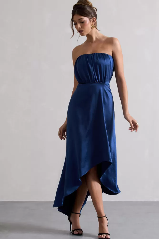 Abito da sera Willa di Club L - Maxi in seta con scollo bandeau e orlo asimmetrico blu navy, perfetto per occasioni speciali
